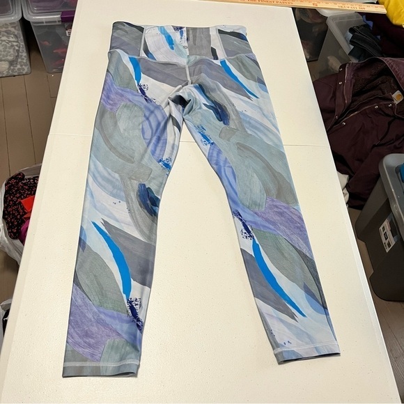 Athleta Elation 7/8 Tight Leggings Blue Abstract Print Medium A2 - Picture 3 of 6